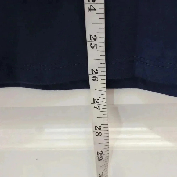 Candace Cameron Bure Short-Sleeve Holiday Graphic Tee - Picture 9 of 9